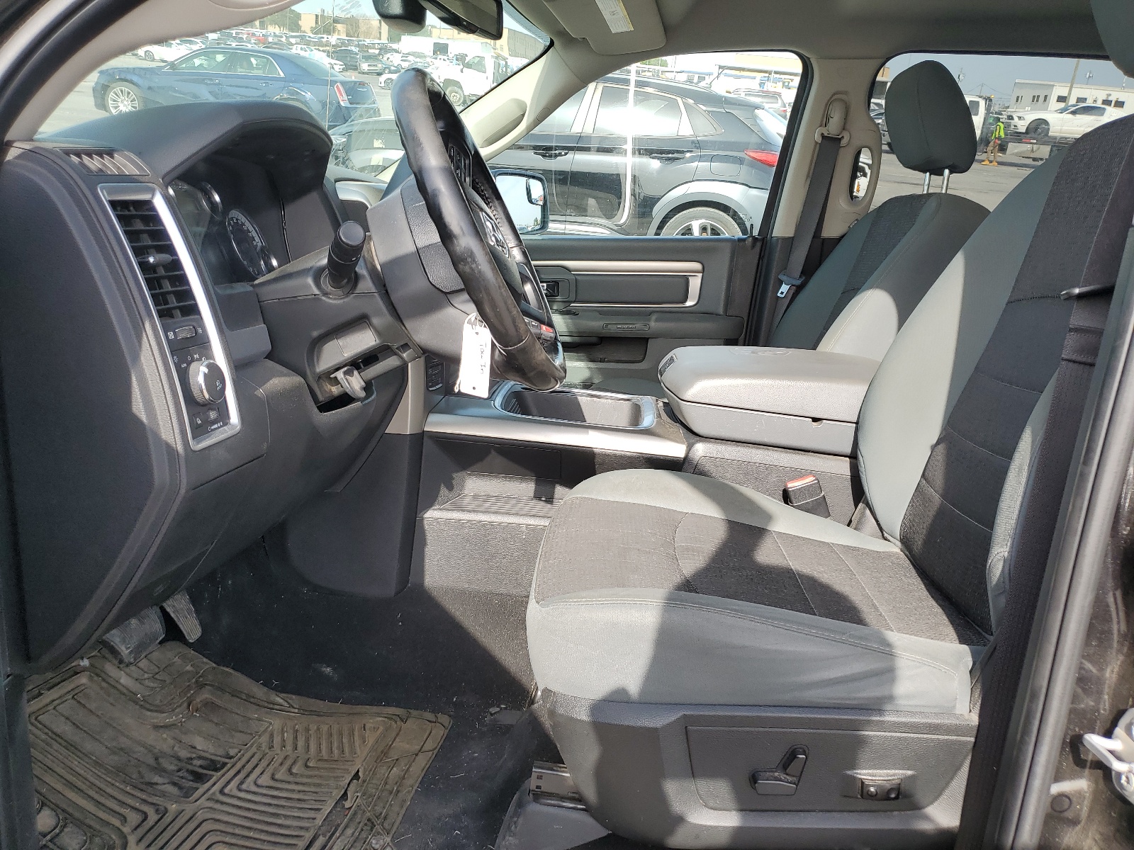 1C6RR7LG3JS264728 2018 Ram 1500 Slt