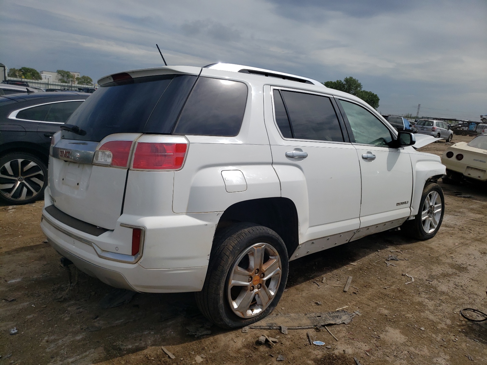 2017 GMC Terrain Denali vin: 2GKALREK3H6114348