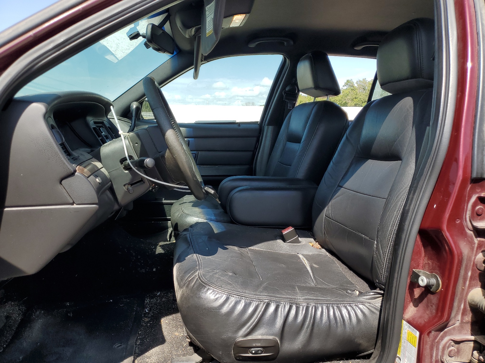 2FAFP74V98X137395 2008 Ford Crown Victoria Lx