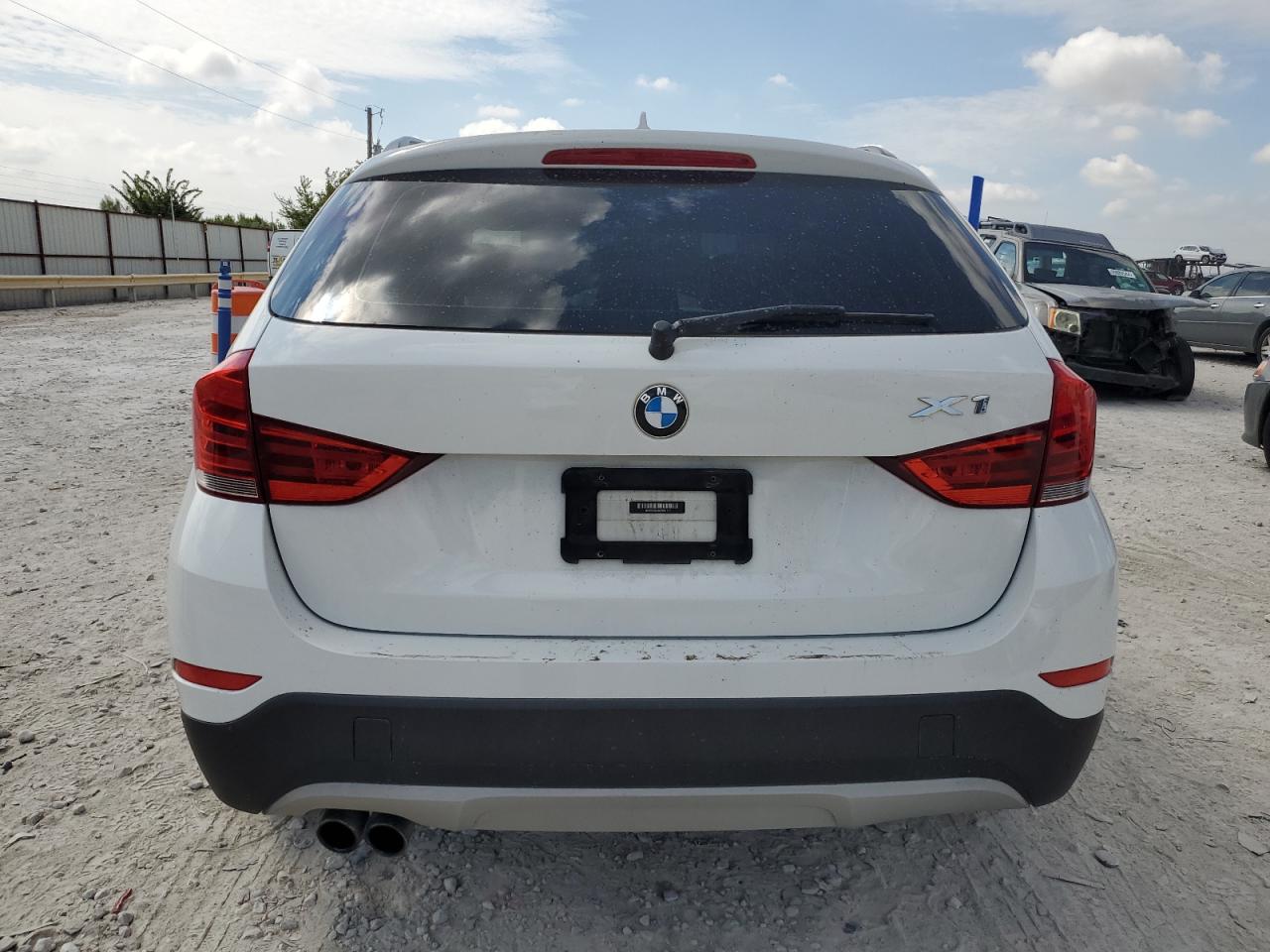 VIN WBAVM1C55EVW51977 2014 BMW X1 no.6