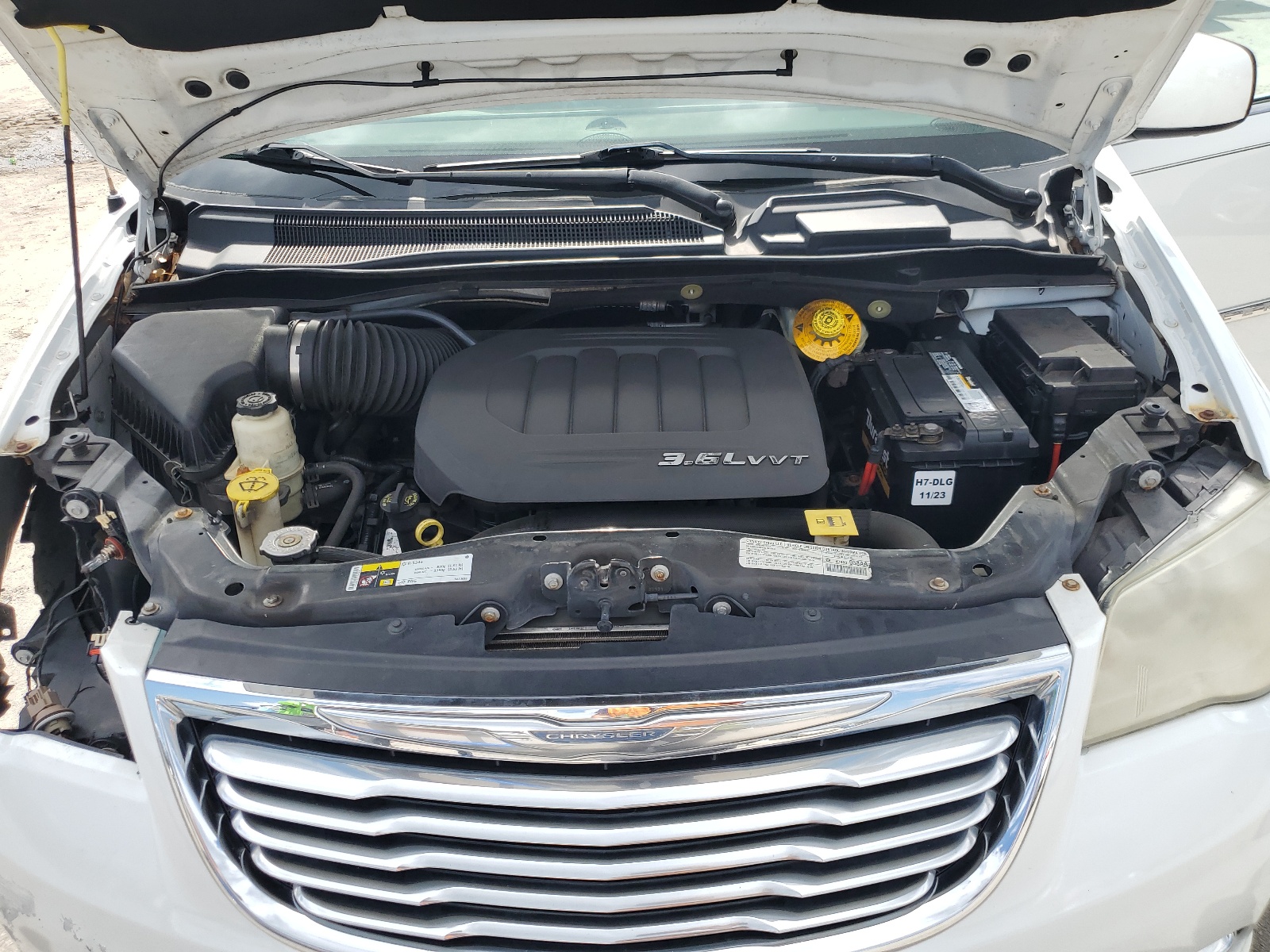 2C4RC1BG2ER158075 2014 Chrysler Town & Country Touring