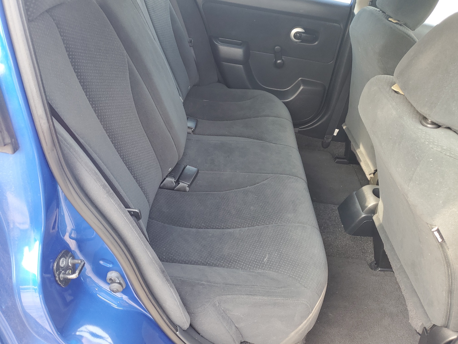 3N1BC1CP8BL427790 2011 Nissan Versa S