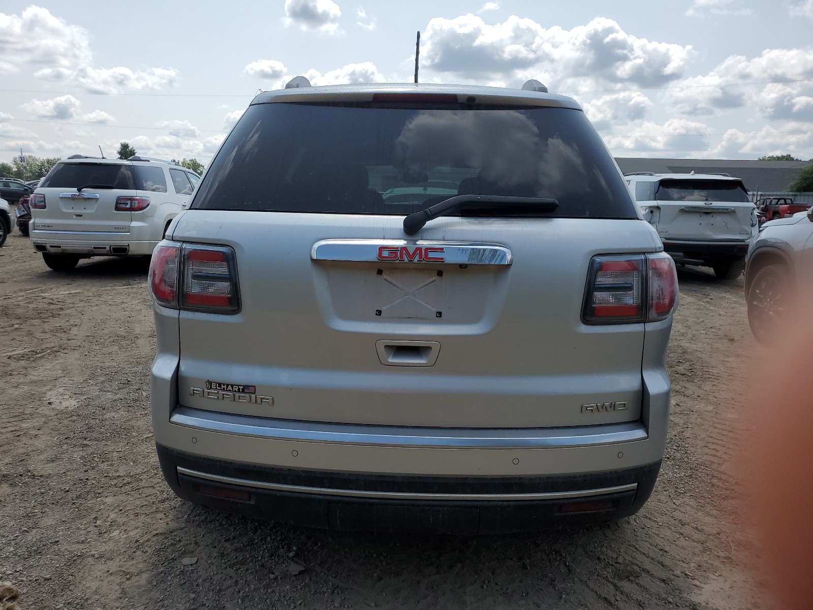 1GKKVPKD2FJ161072 2015 GMC Acadia Sle