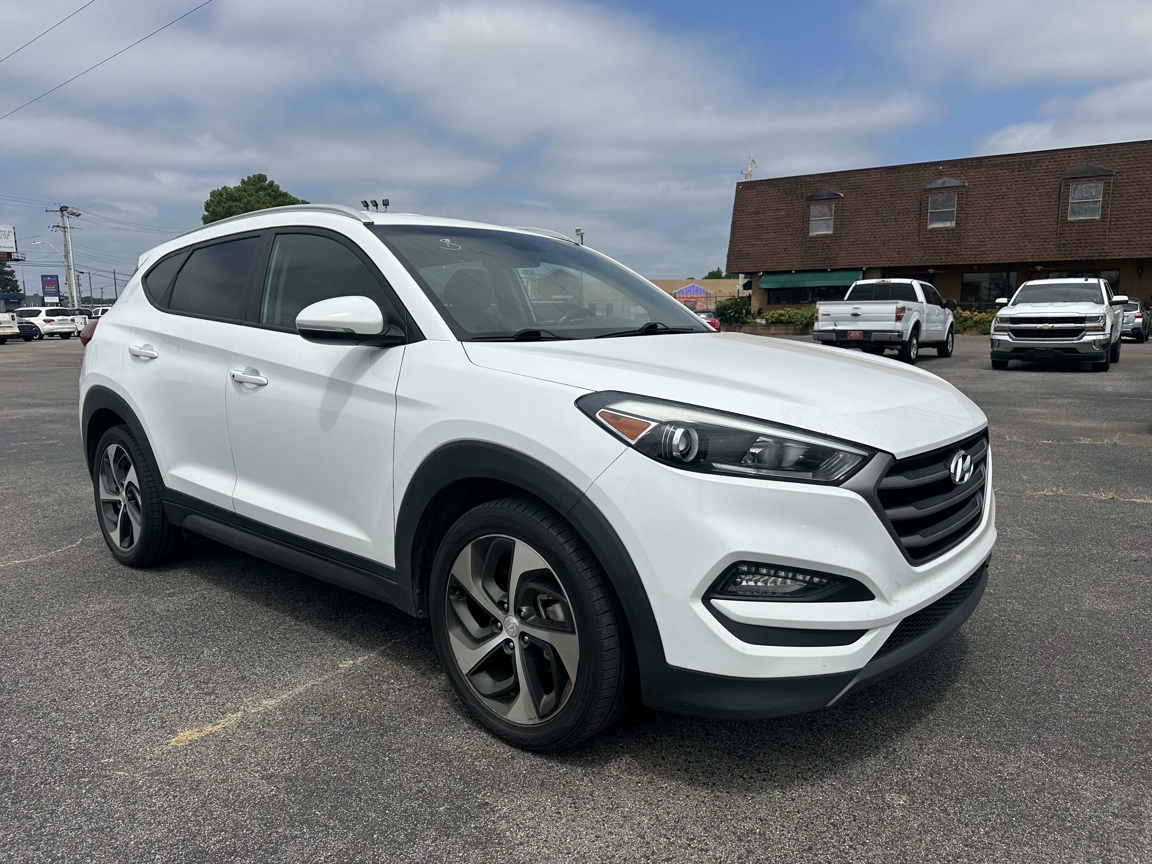 2016 Hyundai Tucson Limited vin: KM8J33A21GU035433