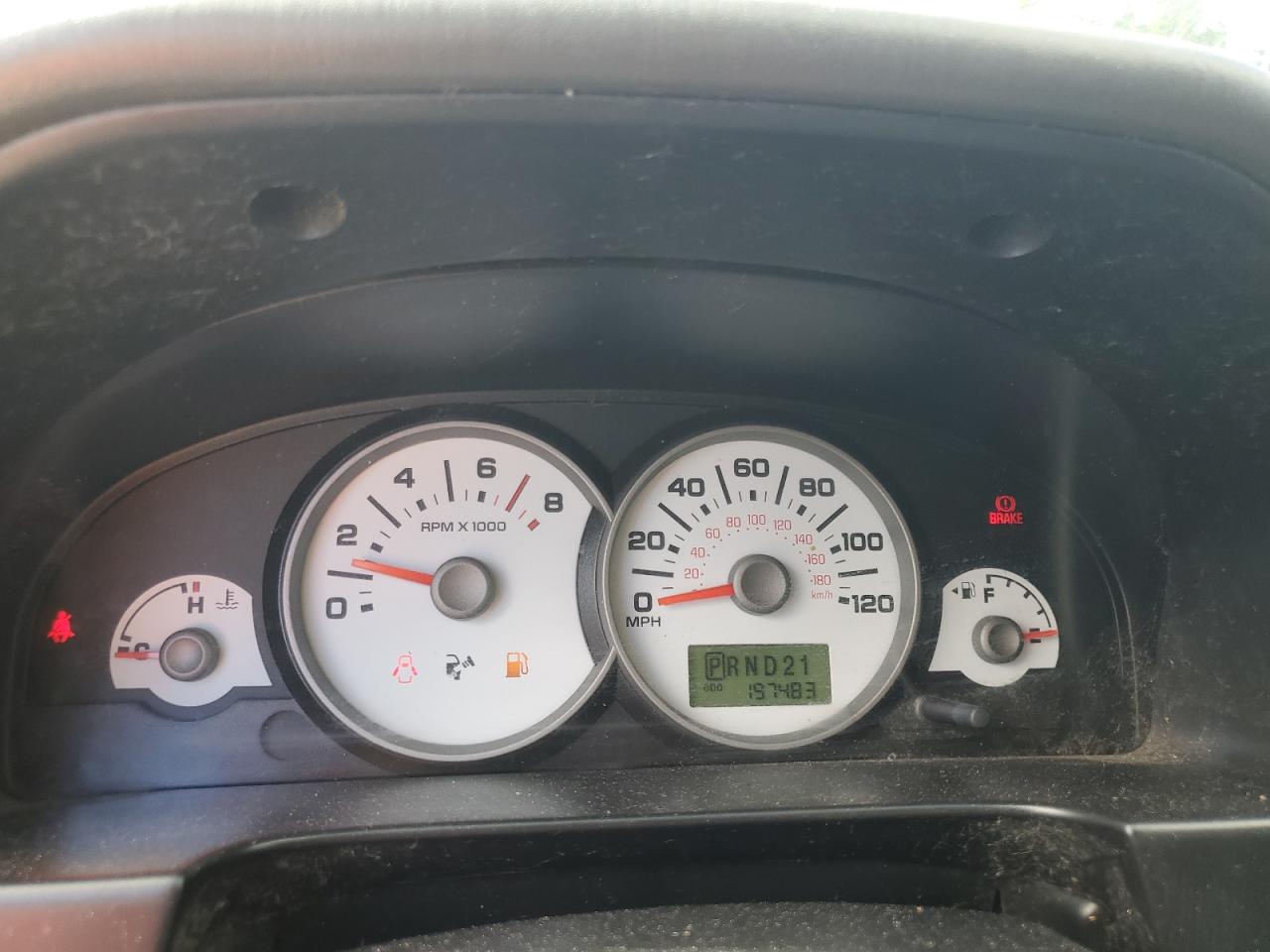 2005 Ford Escape Xls VIN: 1FMYU02Z45KD40276 Lot: 68739534