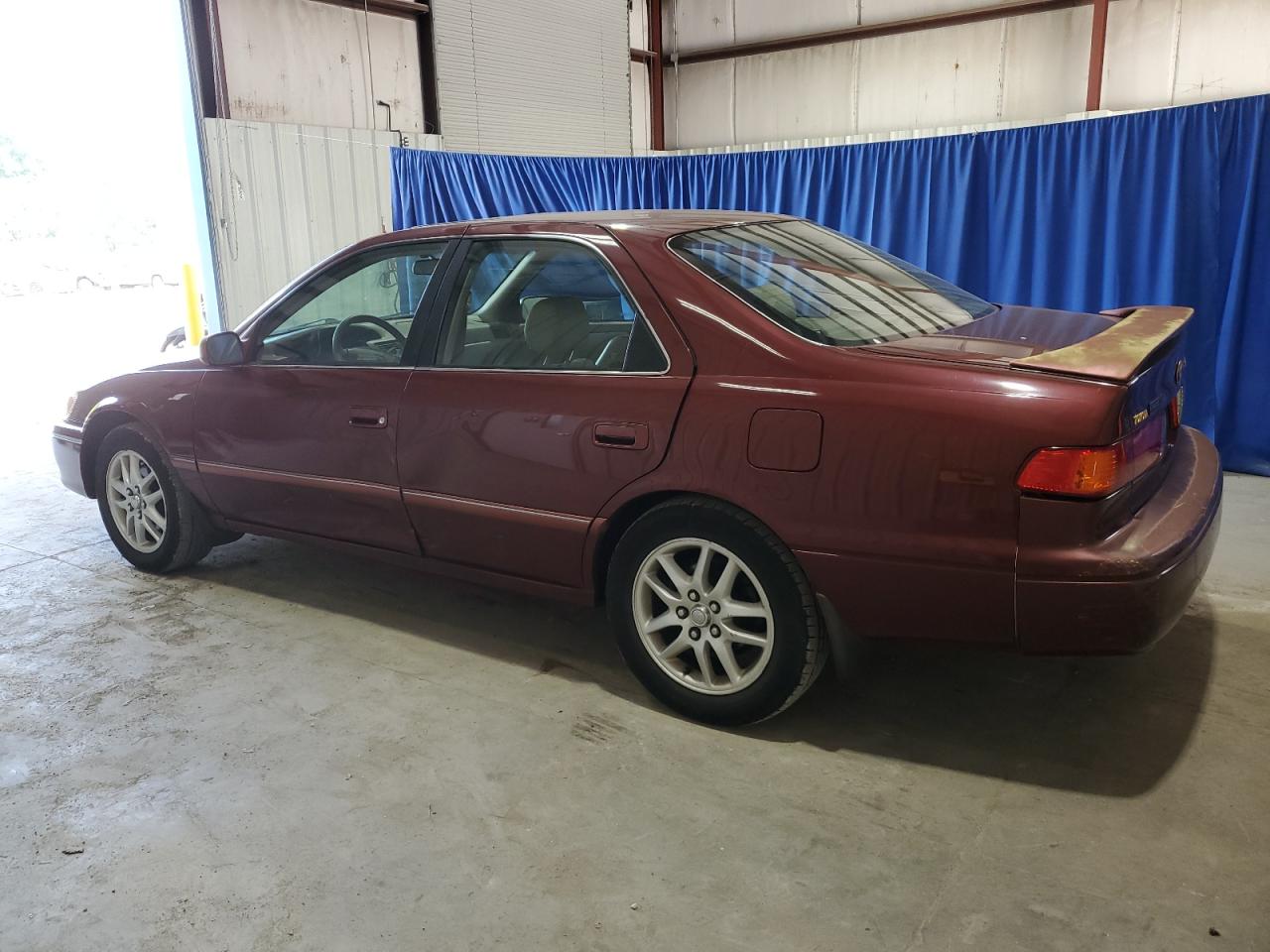 2000 Toyota Camry Le VIN: 4T1BF28KXYU935597 Lot: 69192094