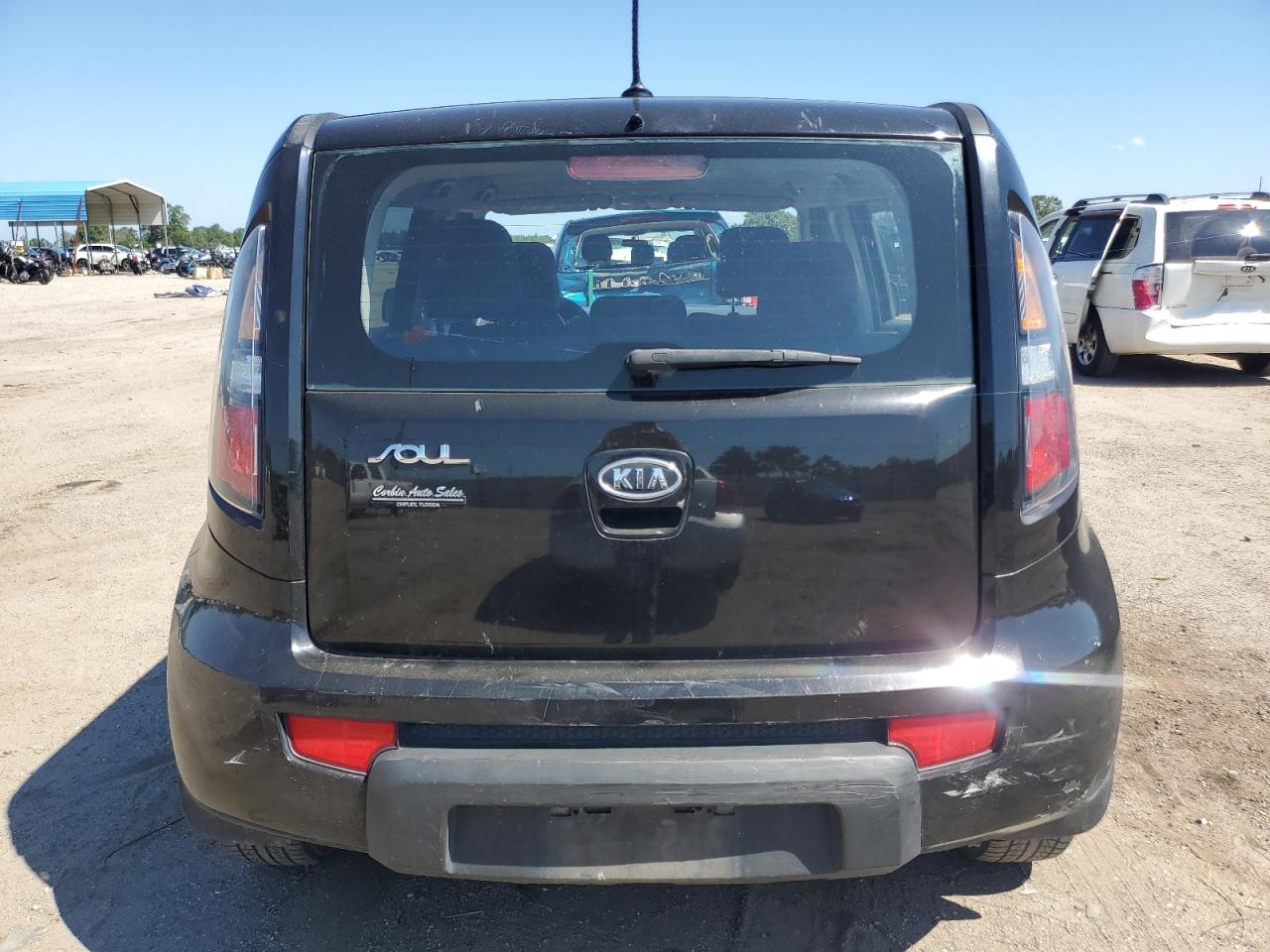 2011 Kia Soul VIN: KNDJT2A19B7733026 Lot: 68261984