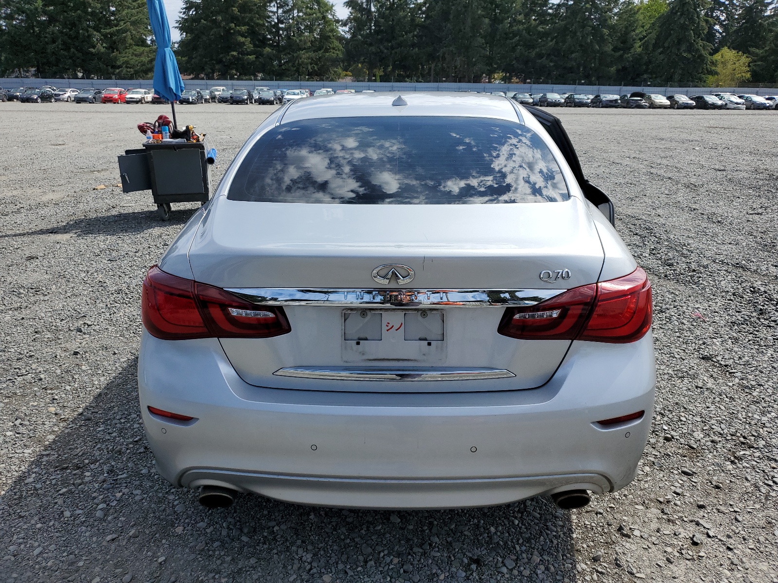 JN1BY1AP9JM180689 2018 Infiniti Q70 3.7 Luxe