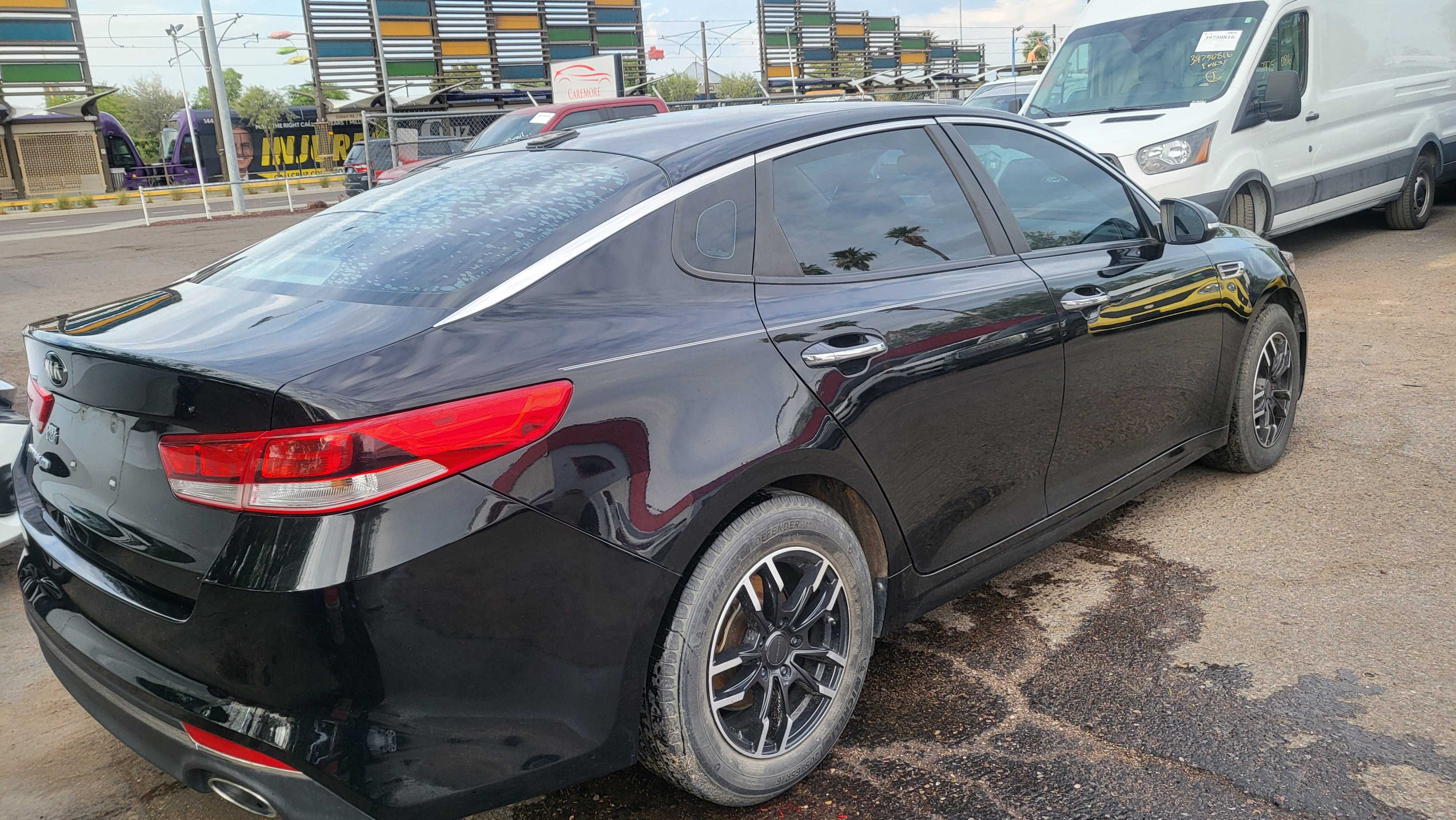 2016 Kia Optima Lx vin: 5XXGT4L35GG042188