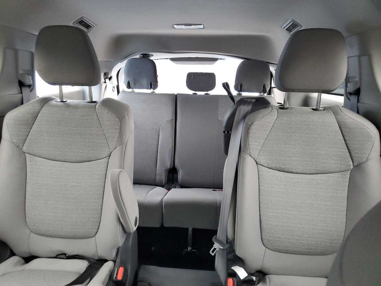 2021 Toyota Sienna Le VIN: 5TDKSKFC2MS002710 Lot: 66732664