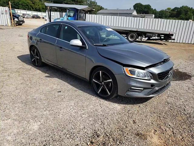 2016 Volvo S60 R Design VIN: YV126MFP1G2406350 Lot: 65178194