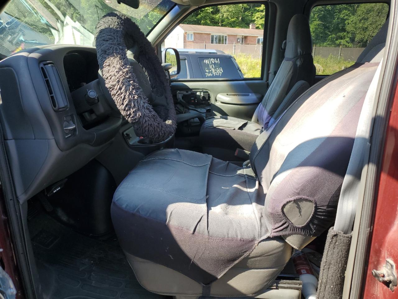 2001 Chevrolet Express G2500 VIN: 1GAGG29R611112152 Lot: 68640554