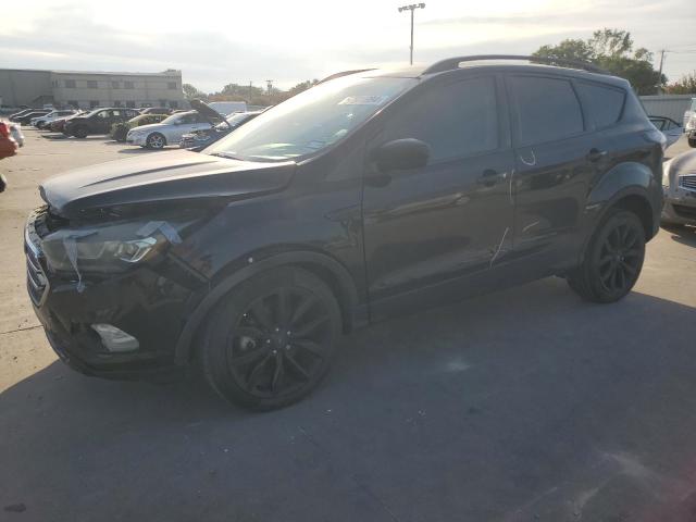  FORD ESCAPE 2017 Czarny