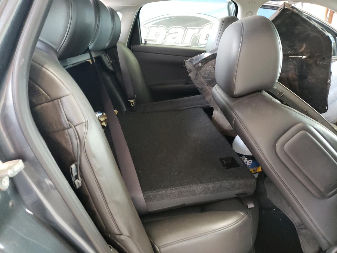 2011 Chevrolet Impala - Image 10