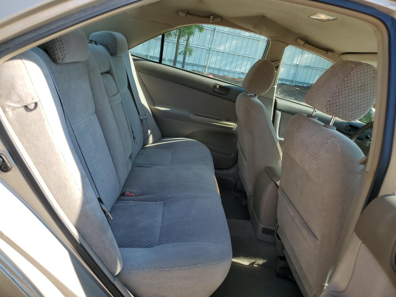 2003 Toyota Camry Le VIN: 4T1BE32K03U758830 Lot: 67075784