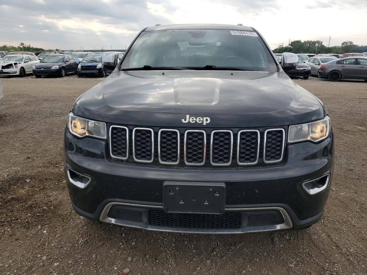 2017 Jeep Grand Cherokee - Image 5