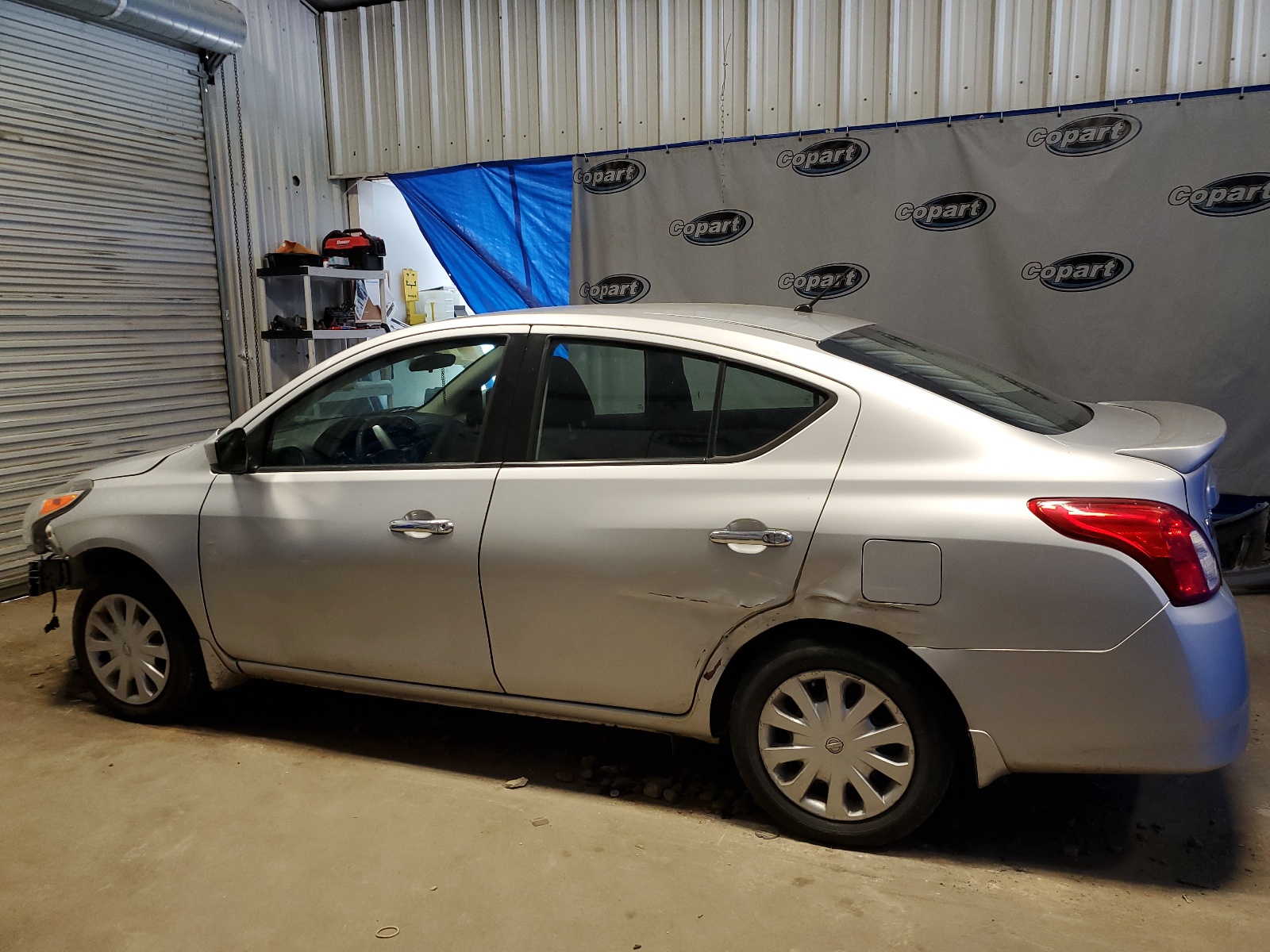 2016 Nissan Versa S vin: 3N1CN7AP7GL891648