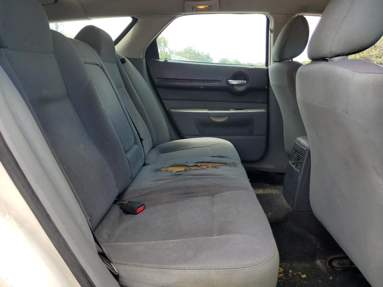 2005 Dodge Magnum Se VIN: 2D4FV48TX5H629501 Lot: 65846204