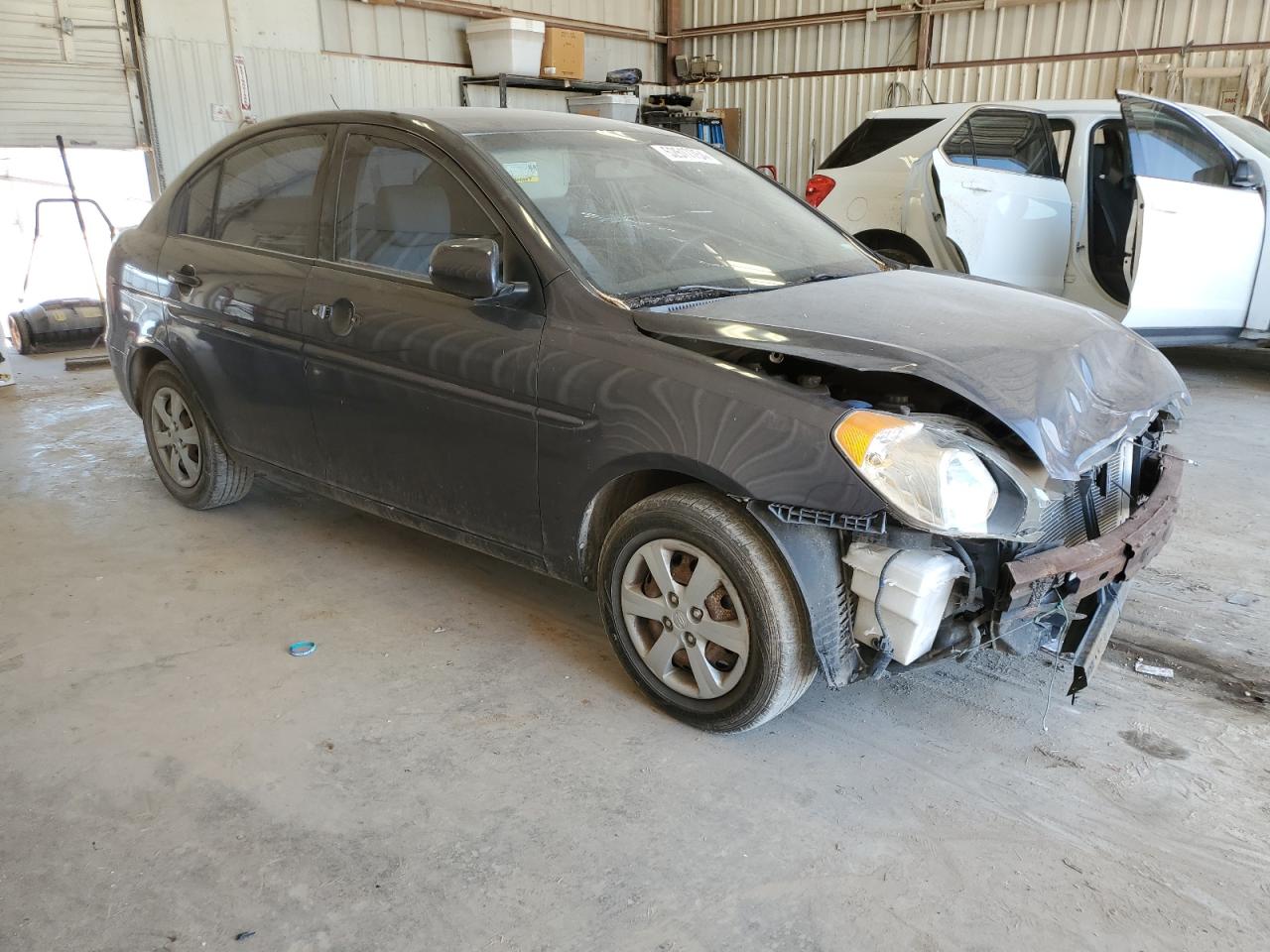 2011 Hyundai Accent - Image 4