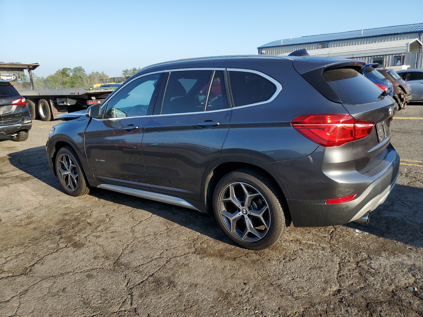 WBXHU7C3XJ5H43670 2018 BMW X1 Sdrive28I