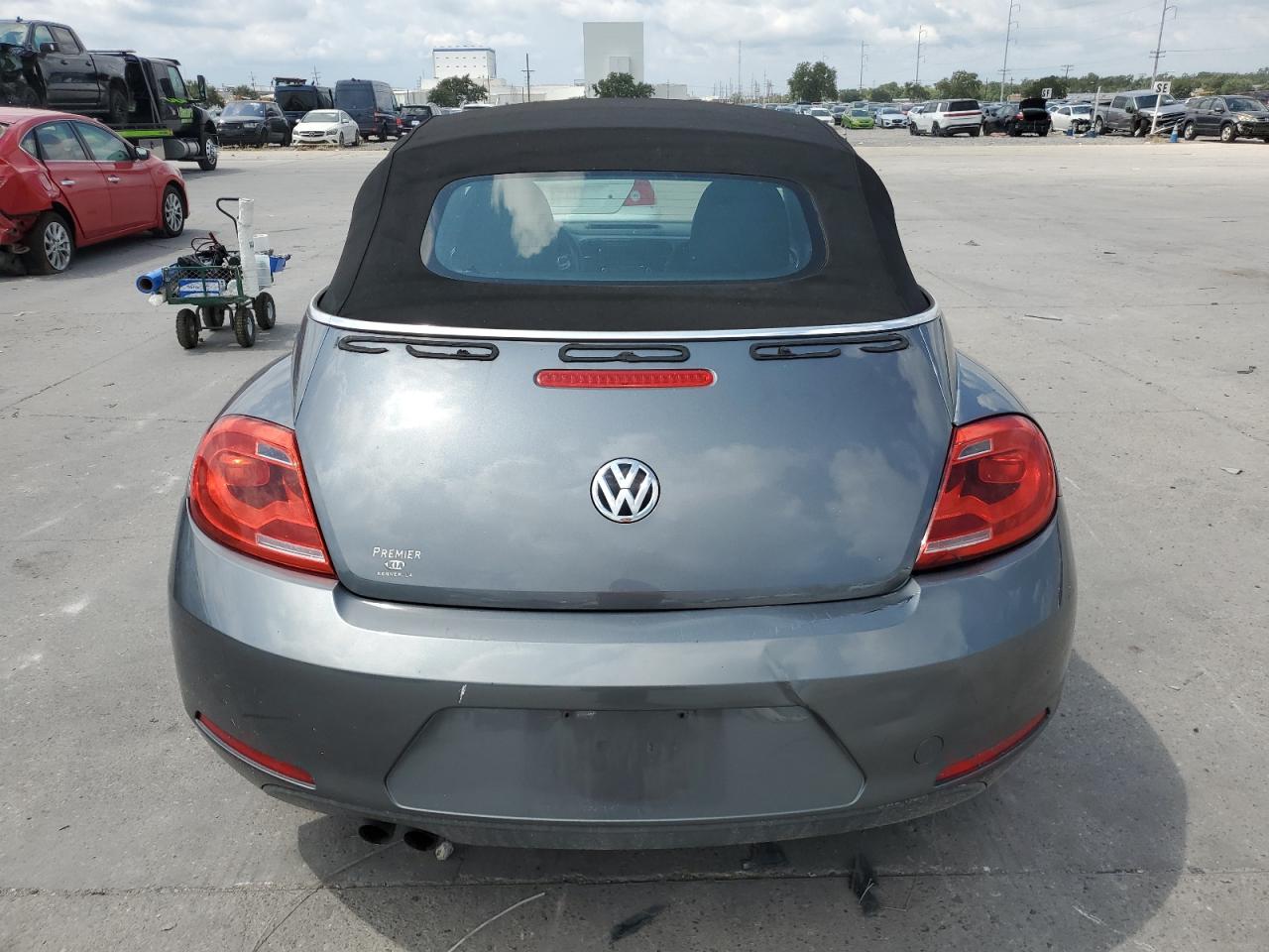 2014 Volkswagen Beetle VIN: 3VW5X7AT5EM806713 Lot: 68796304