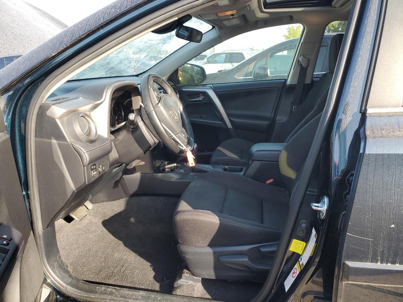 2017 Toyota Rav4 Xle VIN: JTMWFREV8HD102314 Lot: 58611674