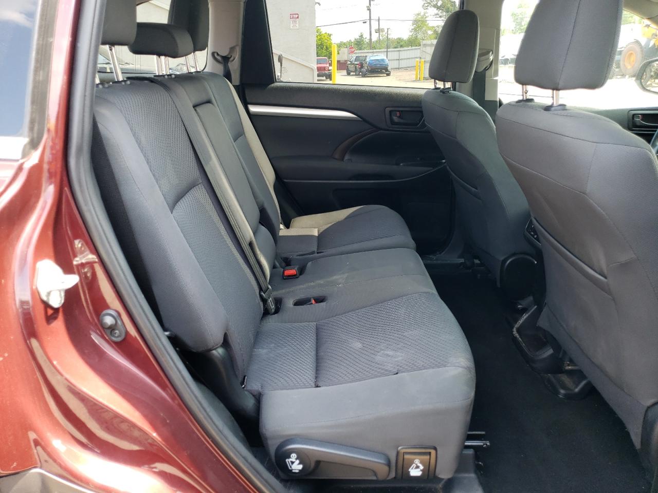 2019 Toyota Highlander Le VIN: 5TDBZRFH8KS704124 Lot: 65025774