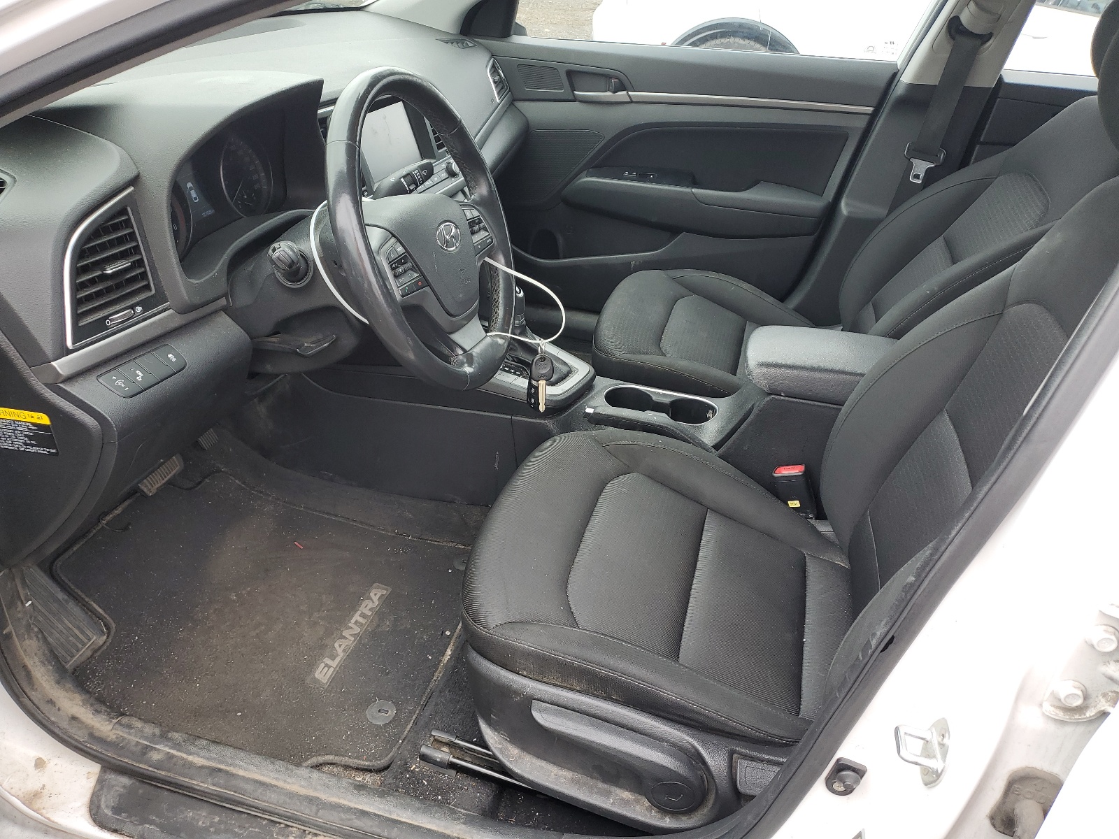 KMHD84LF6JU601890 2018 Hyundai Elantra Sel