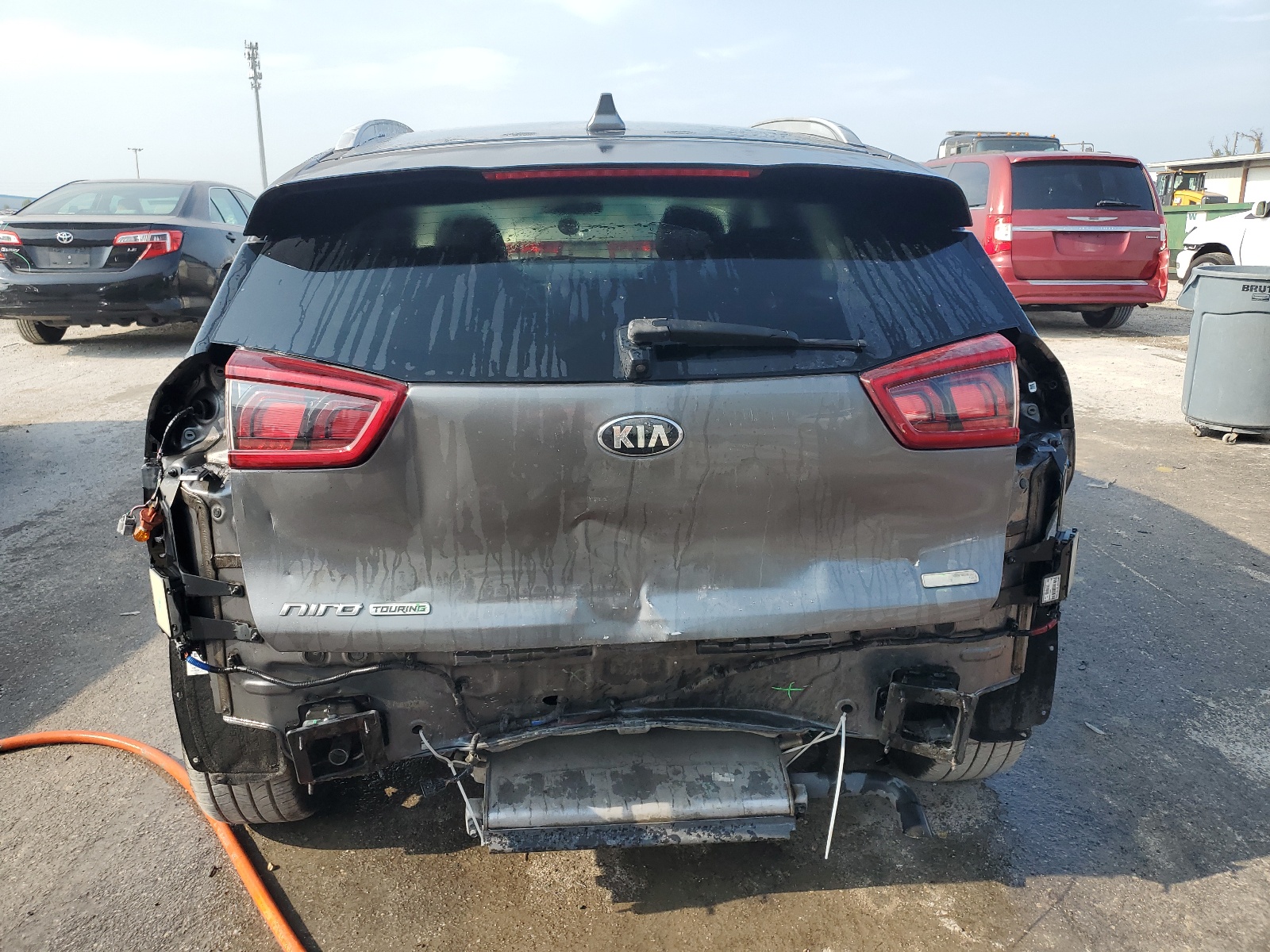 KNDCE3LC9H5048097 2017 Kia Niro Ex Touring