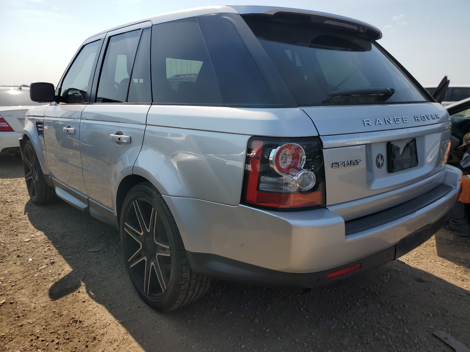 2013 Land Rover Range Rover Sport Hse Luxury vin: SALSK2D42DA800190