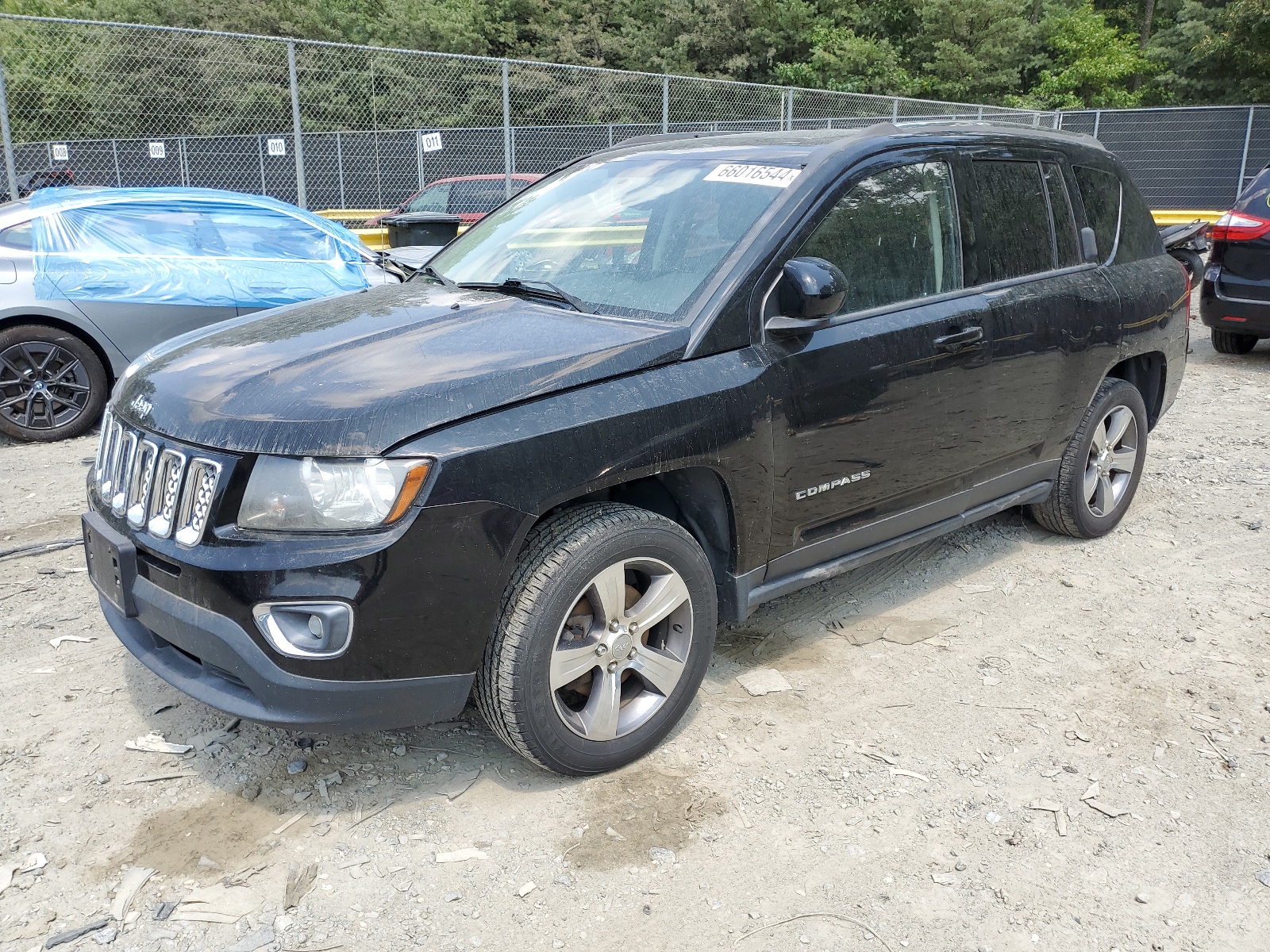 2016 Jeep Compass Latitude vin: 1C4NJCEA3GD703715