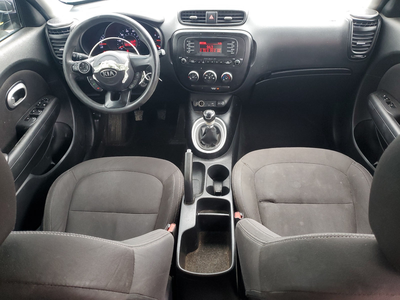 KNDJN2A22G7244977 2016 Kia Soul