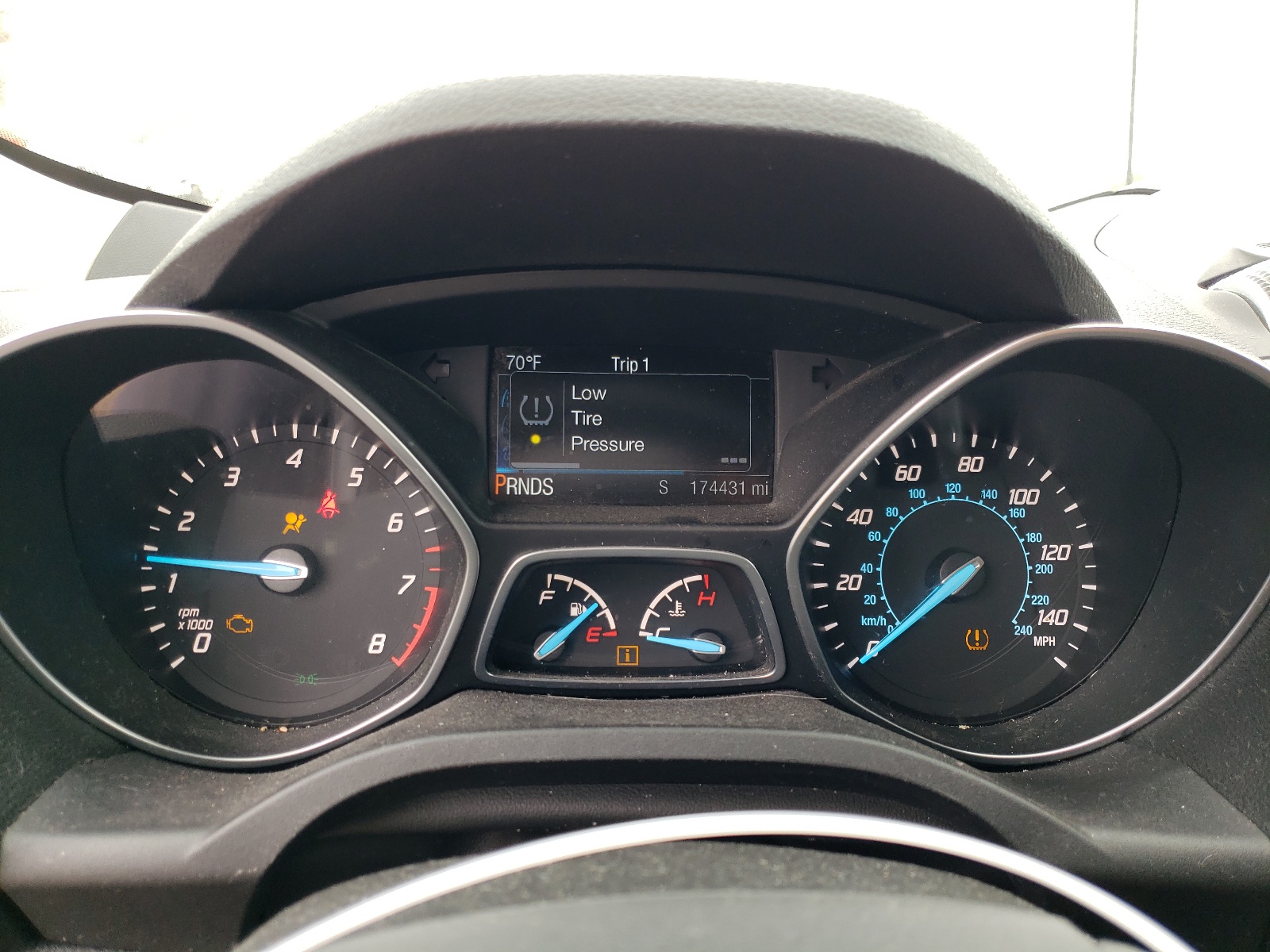 1FMCU9J95FUC62516 2015 Ford Escape Titanium