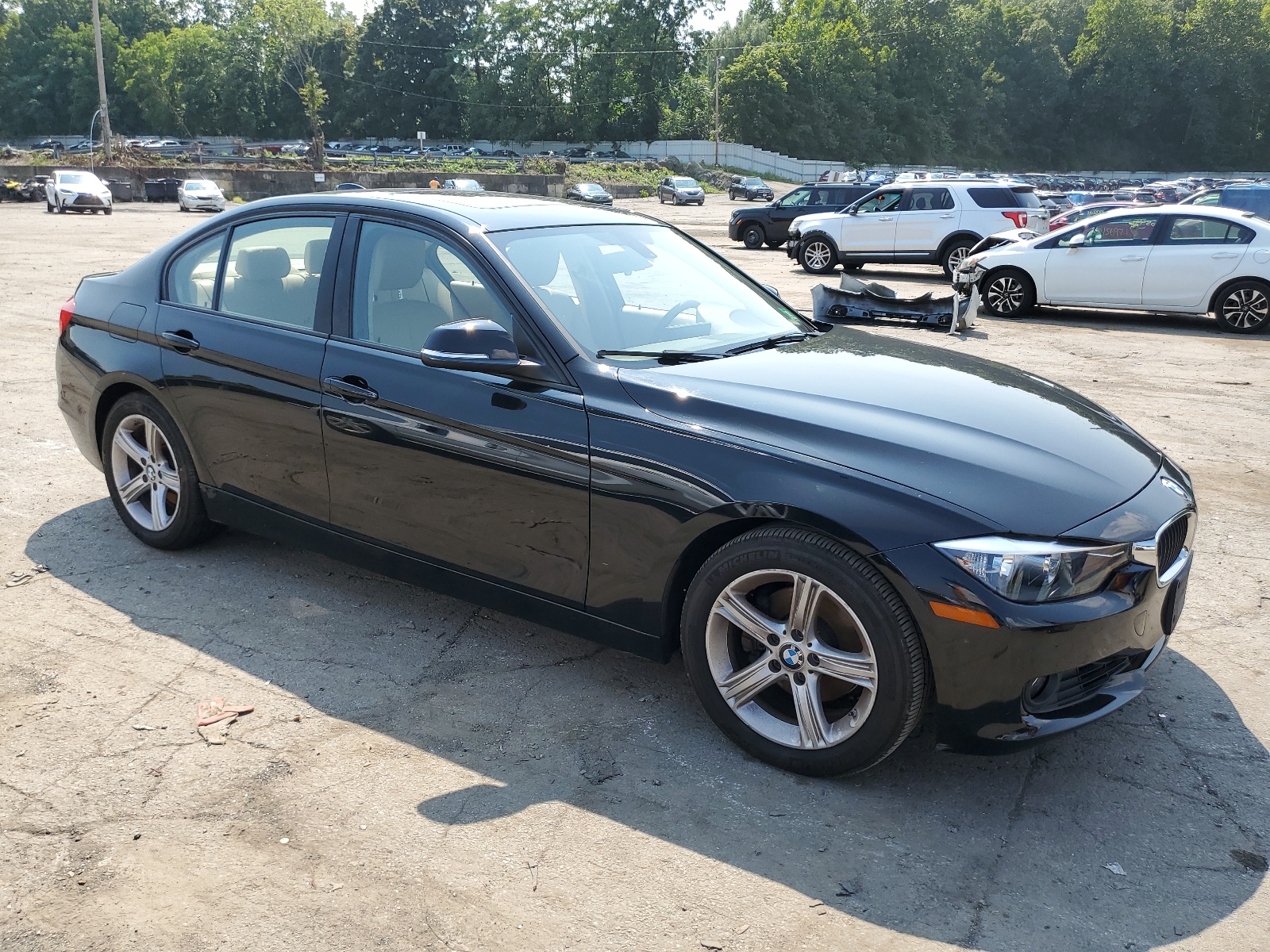 2013 BMW 328 Xi Sulev vin: WBA3B5C54DF592899