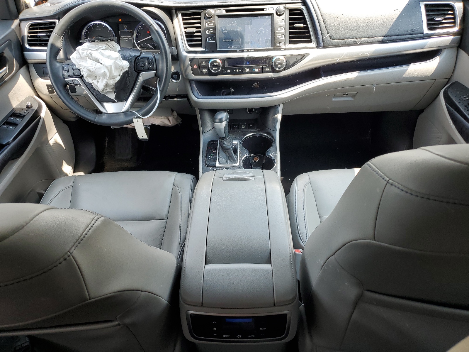 5TDJKRFHXGS270022 2016 Toyota Highlander Xle