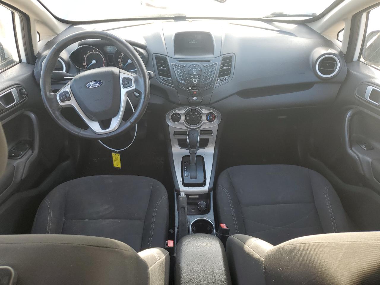 3FADP4EJ1GM186053 2016 Ford Fiesta Se