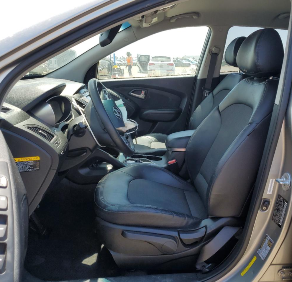 KM8JU3AC8DU648893 2013 Hyundai Tucson Gls