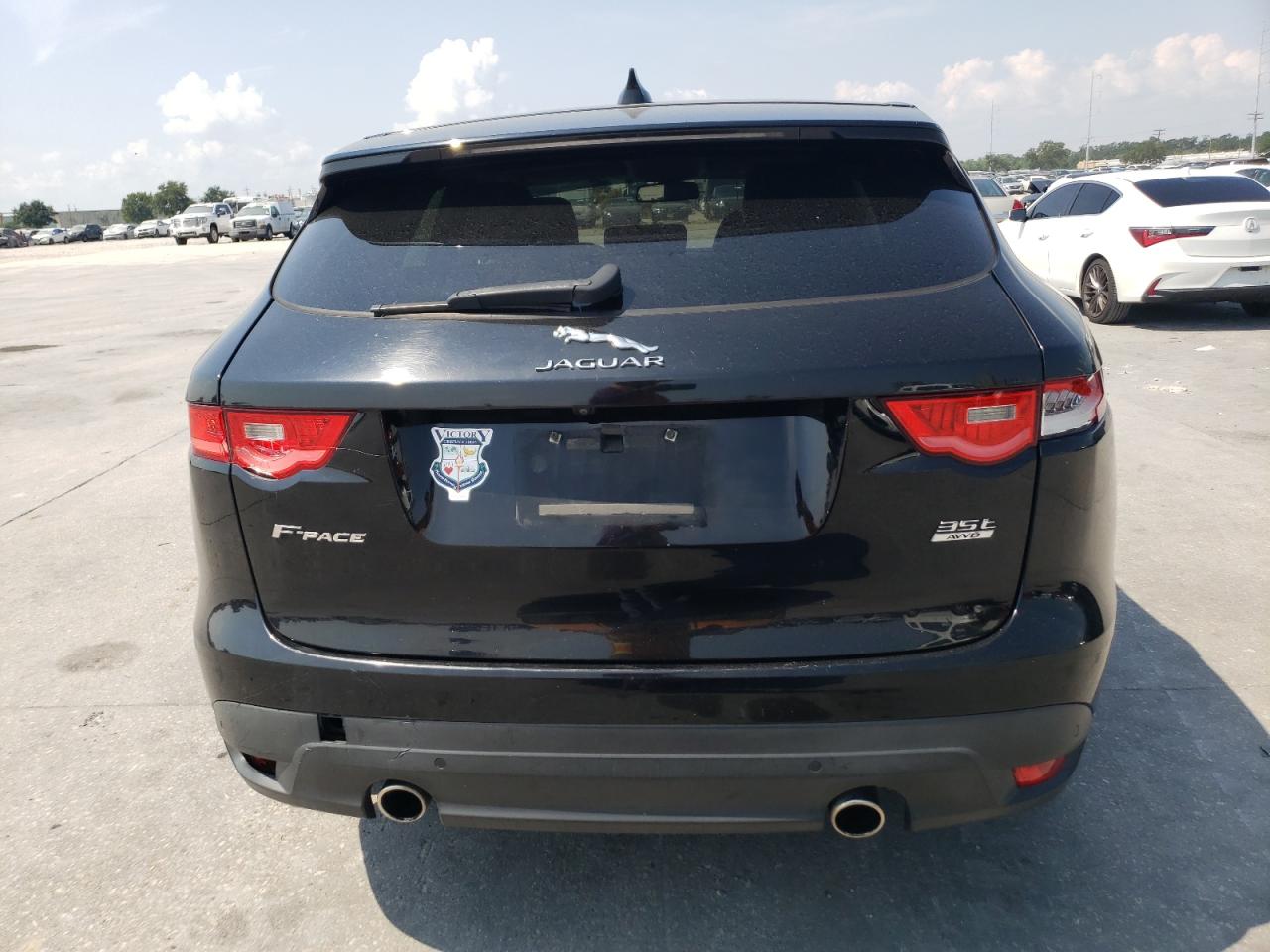 SADCL2BV3HA070367 2017 Jaguar F-Pace R - Sport