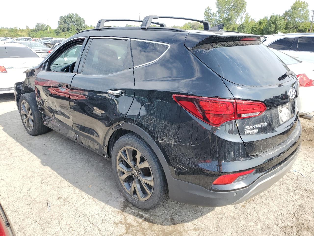 5NMZW4LA1JH059173 2018 HYUNDAI SANTA FE - Image 2