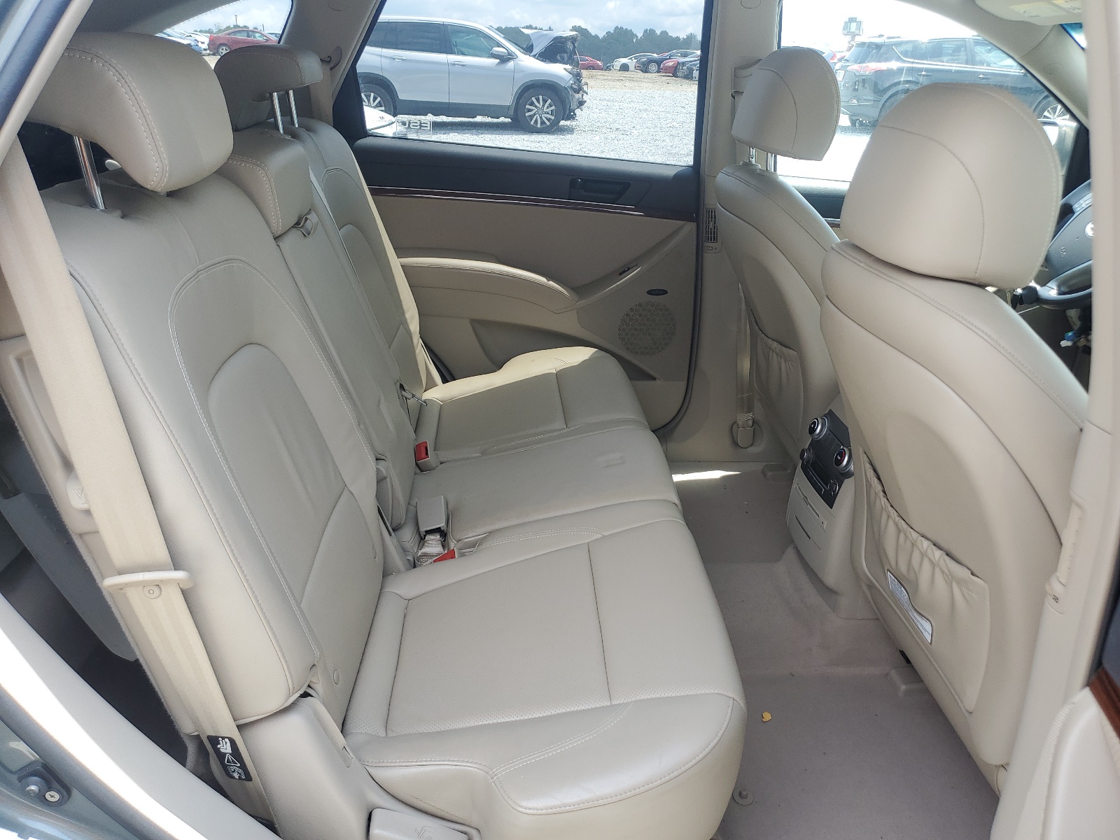 KM8NU13C57U018370 2007 Hyundai Veracruz Gls