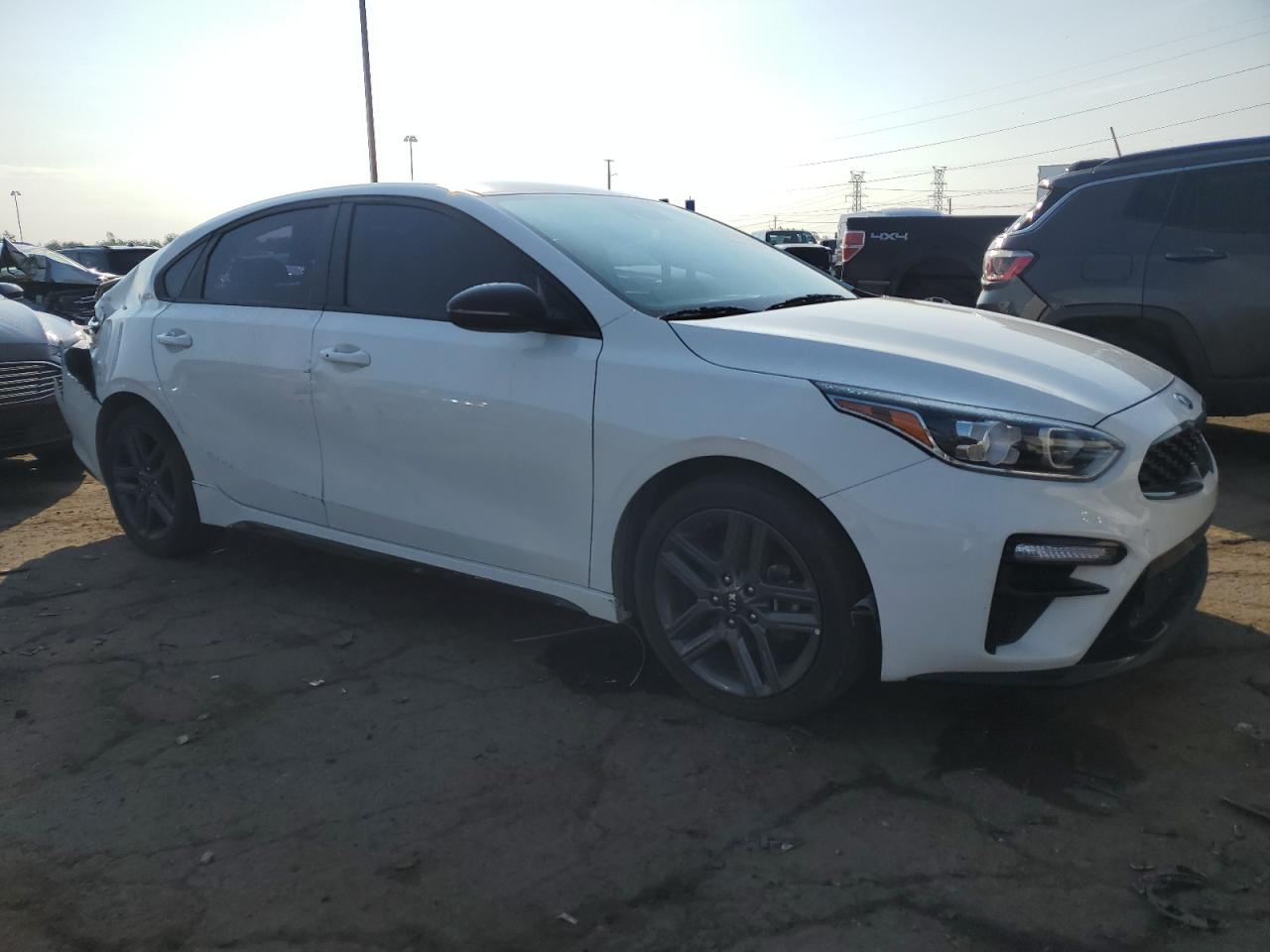 VIN 3KPF34ADXME367365 2021 KIA FORTE no.4