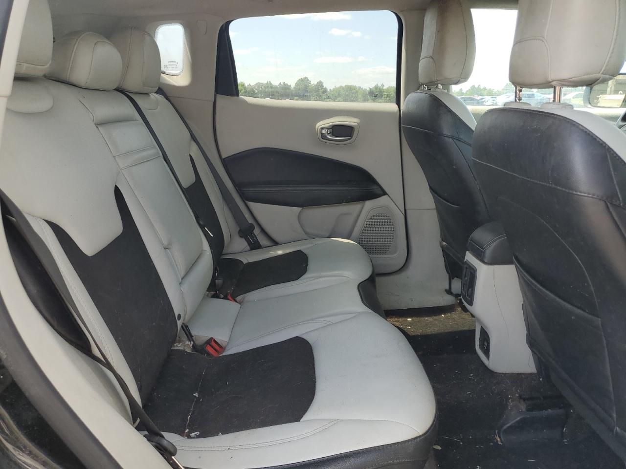 2018 Jeep Compass Latitude VIN: 3C4NJCBB6JT471240 Lot: 67952124