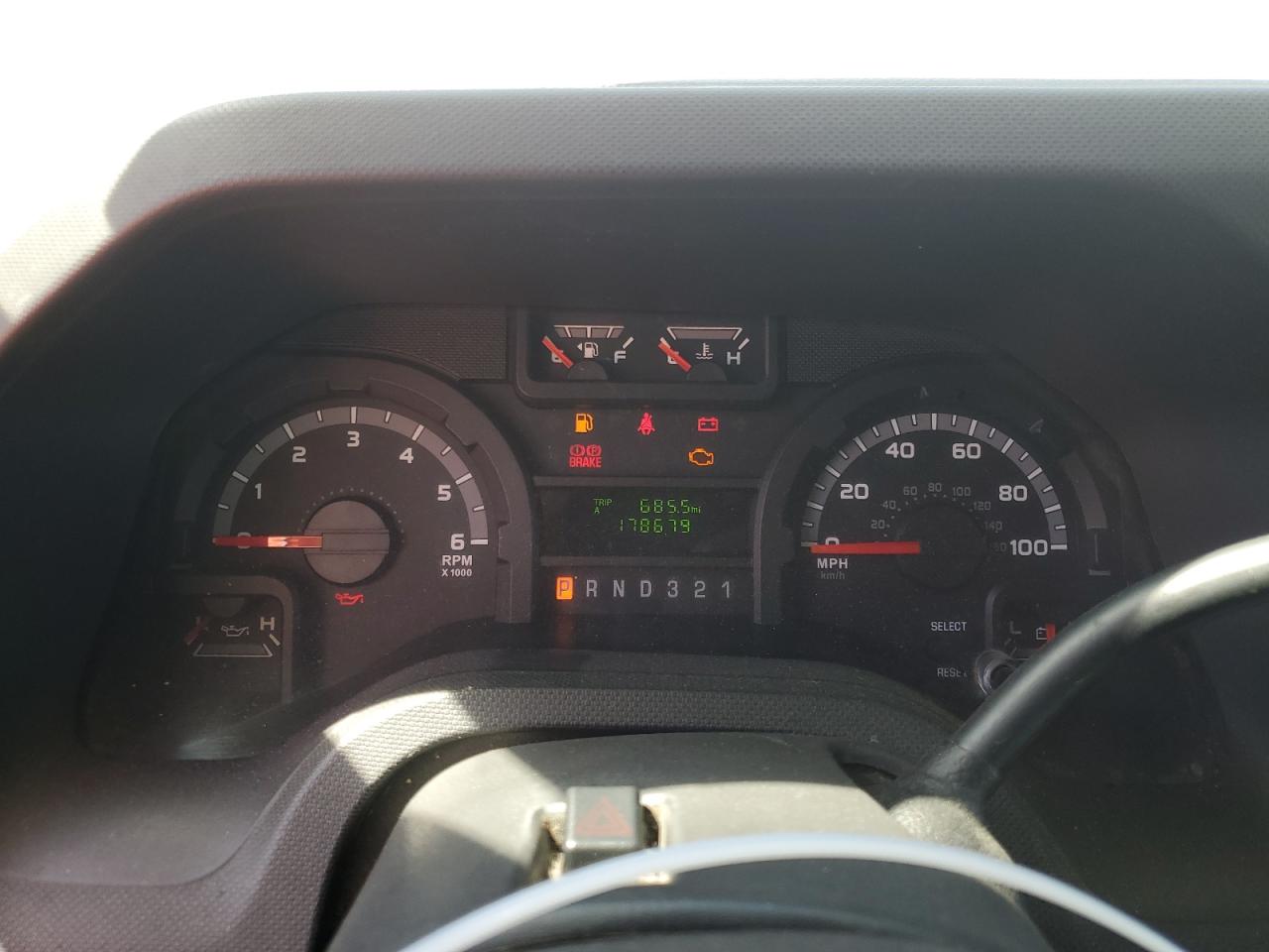 2012 Ford Econoline E350 Super Duty Cutaway Van VIN: 1FDEE3FL8CDB15917 Lot: 69333094