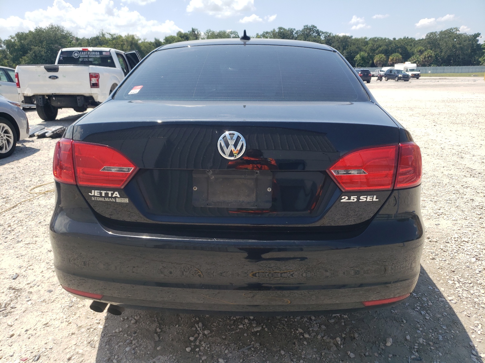 3VWLX7AJ2BM035452 2011 Volkswagen Jetta Sel