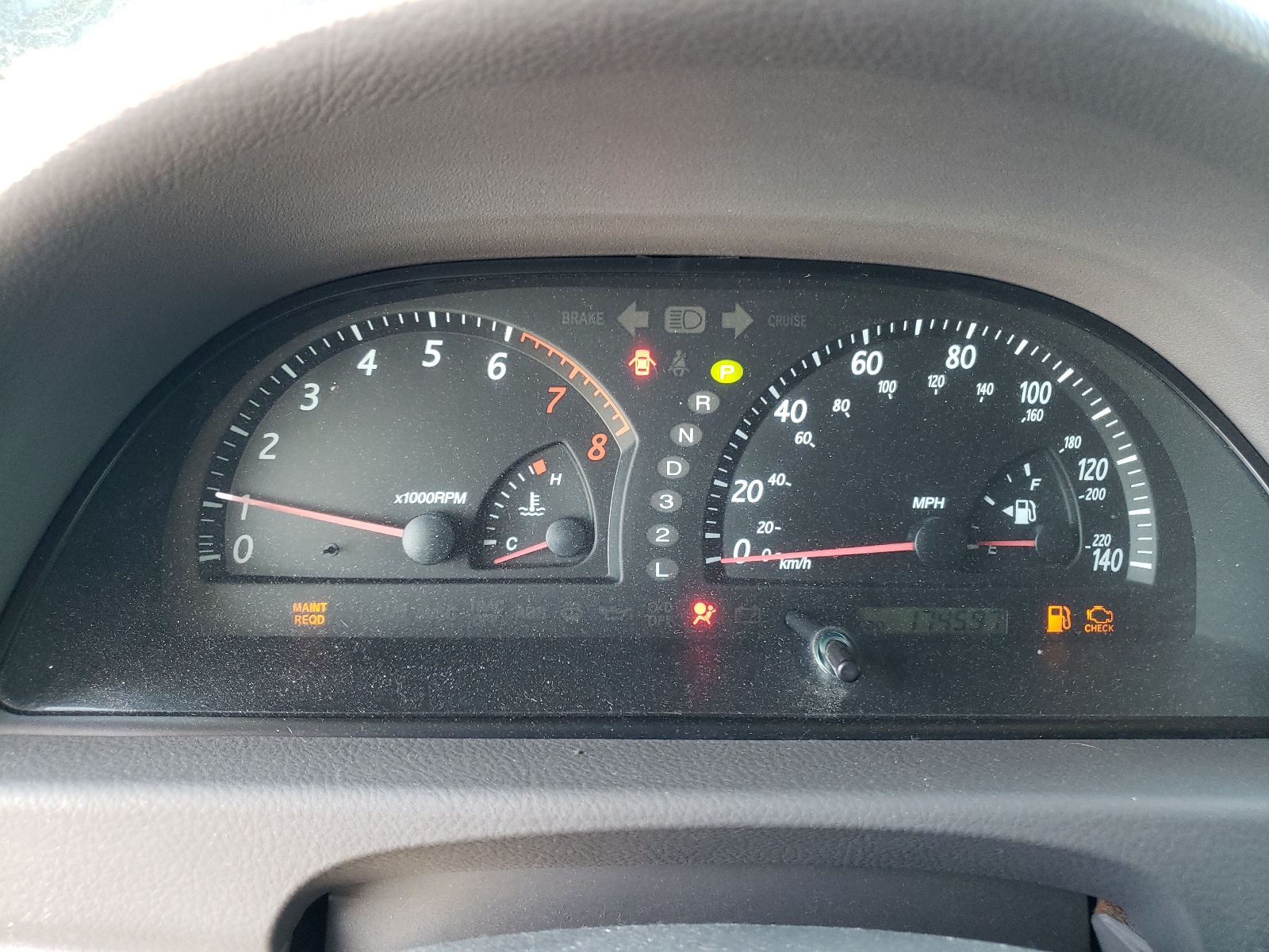 4T1BF32K34U069671 2004 Toyota Camry Le