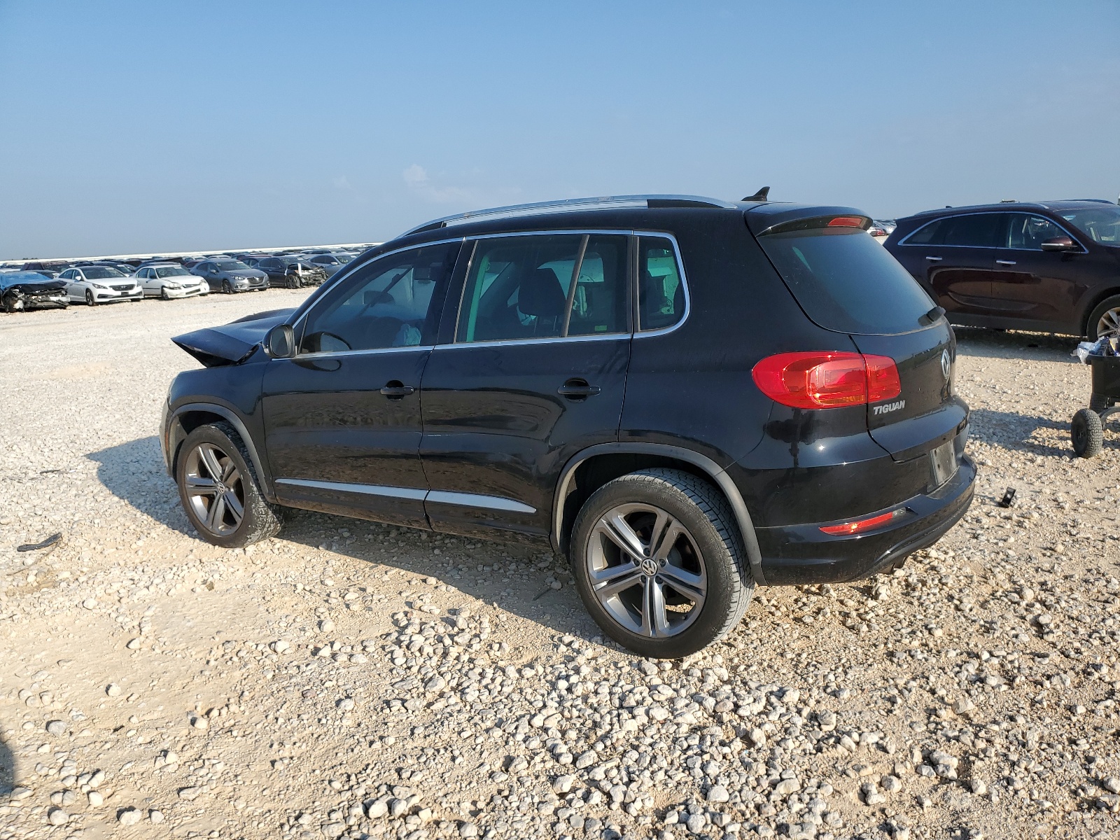 WVGTV7AX9HW509060 2017 Volkswagen Tiguan Sport