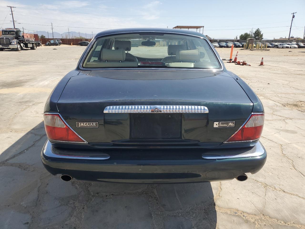 2000 Jaguar Vandenplas VIN: SAJDA24C1YLF06045 Lot: 66602974