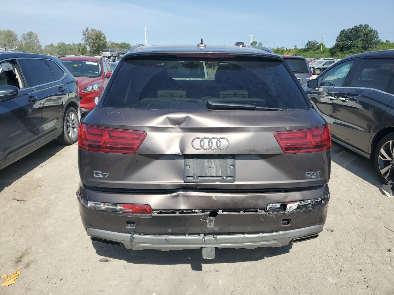 WA1VAAF79HD022641 2017 Audi Q7 Prestige