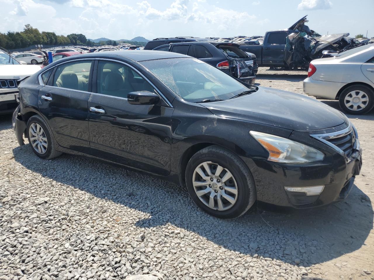 2015 Nissan Altima - Image 4