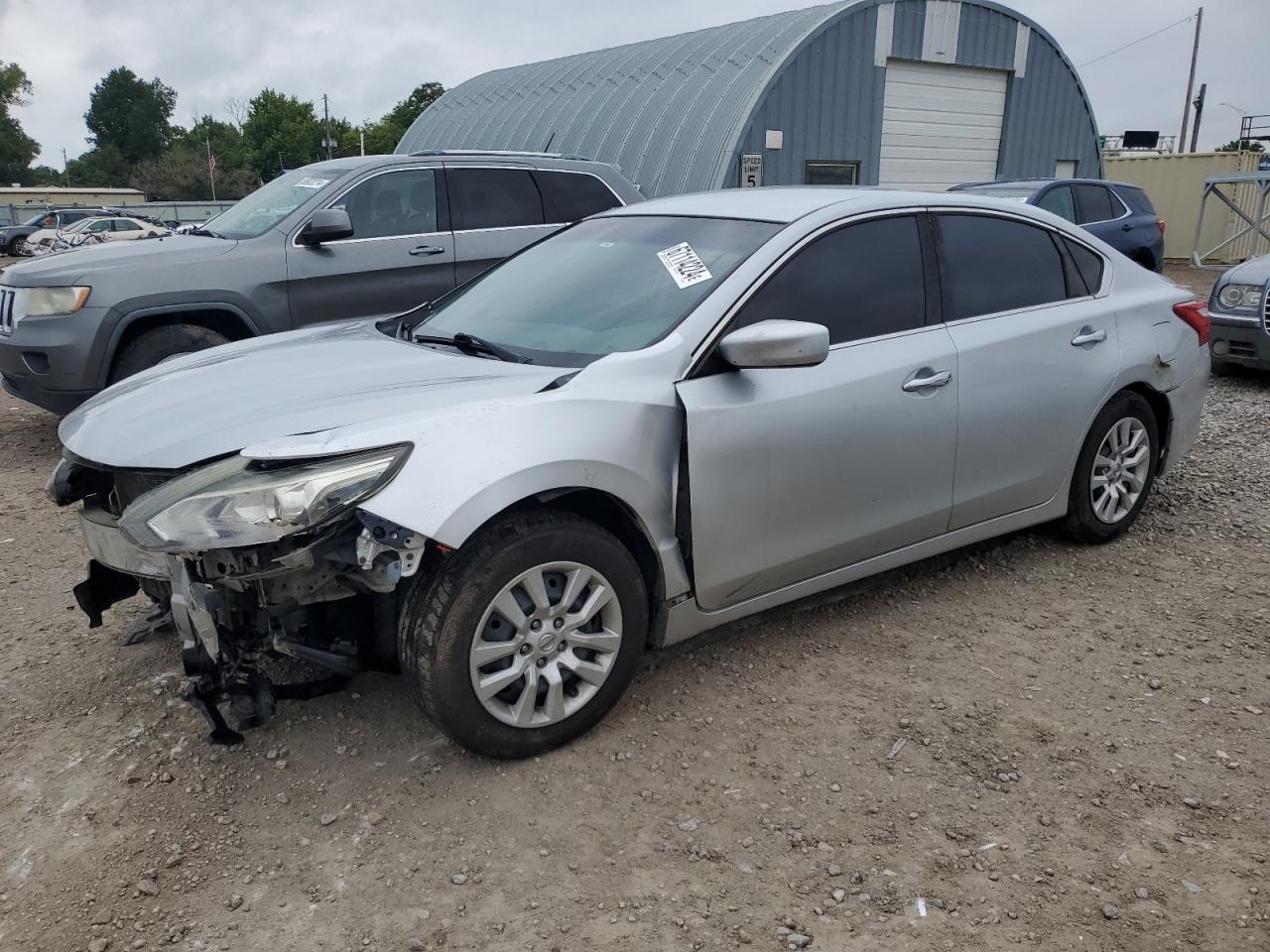 1N4AL3AP2GN331755 2016 NISSAN ALTIMA - Image 1